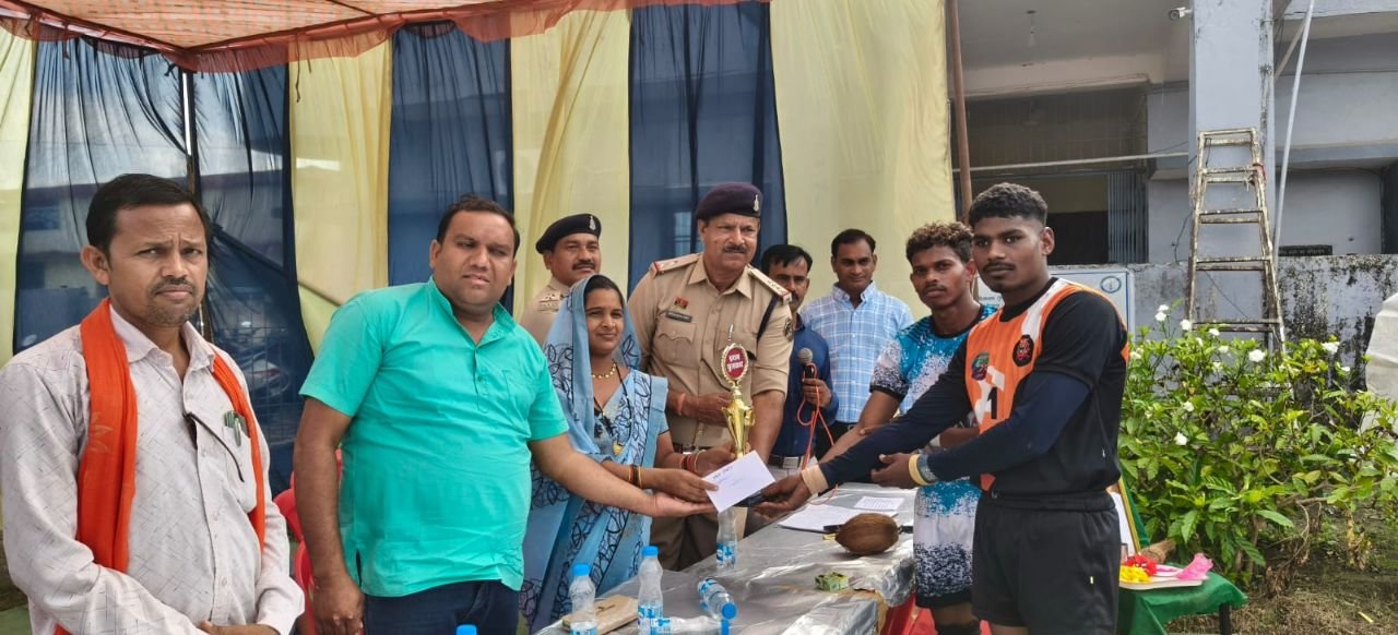 सरदार वल्लभभाई पटेल जयंती पर थाना फास्टरपुर में कबड्डी प्रतियोगिता का आयोजन — पंडोतरा टीम रही विजेता