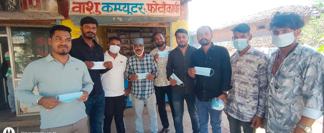 खराब सड़को को लेकर युकॉं का अनोखा प्रदर्शन